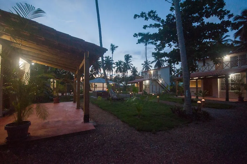21 Palms Hotel Las Galeras Guest house